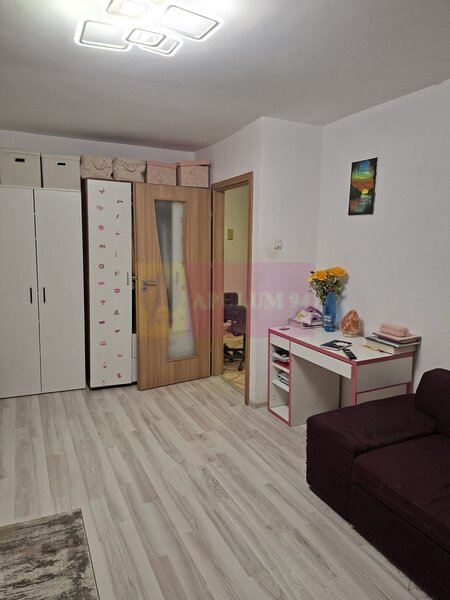 Gaesoniera  Aparatorii Patriei, la Universitataea Spiru Haret